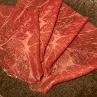 先斗町しゃぶしゃぶすき焼き きらく - 特選黒毛和牛のロース　→　モモ　※青森県産NAMIKI牛モモ