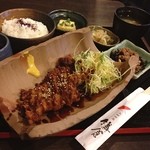 Machiyakafekamakura - 久留米の 町家カフェ鎌倉 で本日のサービス御膳「チキンかつ御膳」です。
                        