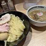 頑者 アンダーグラウンドラーメン 川越駅店 - 特製つけ麺 1230円