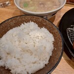 とんかつ 美濃屋 - ご飯と豚汁