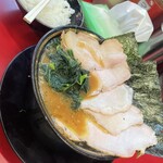 豚骨醤油ラーメン 王道家 - 