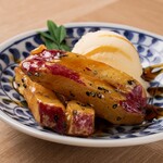 Candied sweet potatos with vanilla ice cream