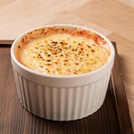 Grilled cod roe with mayonnaise and cheese gratin