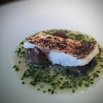 蒼 - 藤本さんより　神経〆白甘鯛本日の仕立て　天然木耳。ソースの美味しさがどんどん深まっている印象です。本当に美味しい。ホワイトニングされたような、真っ白な身に先ず見惚れる。プリッとしているのに、ふわっふわにも感じられる海の女王様♡