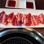 焼肉スエヒロ館 - 料理写真:カルビ200g　結構あるね