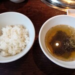 焼肉スエヒロ館 - ご飯は小　スープは熱々でよかったよ