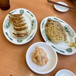 日高屋 - 餃子6個
            おつまみネギチャーシュー
            明太ポテトサラダ