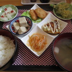お食事処 さん屋 - 日替りランチ 380円　(2024.5)