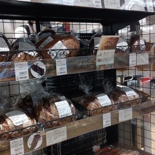 自家製天然酵母パン 木のひげ_1