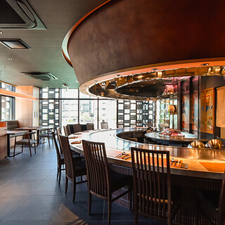 大切な人と訪れたい。開放感と上品さを兼ね備えた寛ぎの空間