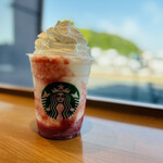 Starbucks Coffee - tall ストロベリーフラペチーノ　680円