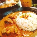 Mikazuki Curry SAMURAI.原点 - Openしたての行きたかったルーカレーのお店でスパイシーラムカレー♪ご飯が玄米なのが嬉しい↑↑ピクルスの色どりがキレイでラム臭さがあってとってもわたし好み〜٩꒰*´◒`*꒱۶ෆ͙⃛