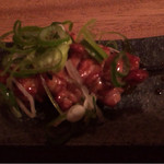 炭焼創彩鳥家 人見 - まく～あばら肉～（１５０円）。