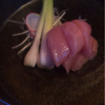 炭焼創彩鳥家 人見 - ささみのお造り。わさび醤油で。