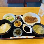 未成年 - 日替わりランチ　９５０円