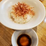 自家製麺 くろ松 - 土佐醤油付け卵黄ご飯(300円)