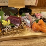 地酒と道産食材 一笑 - 刺身五種盛り、ニ笑