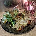 Bar Soul Kitchen - ベーコン、パプリカ、スナップエンドのキッシュ　シェアするのに切ってくれた(*'▽'*)