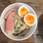 むかん 初台 - 鯛塩ラーメン（鯛フレーク丼付き）・味玉