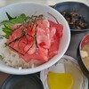 メフレ市場食堂 - マグロ丼、最高！