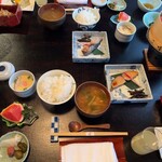 柏屋旅館 - 朝食全景