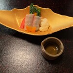 柏屋旅館 - 酢物（鯛の昆布締め 菜の花巻き）