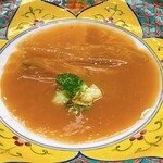 美会 - フカヒレ タイ薬膳