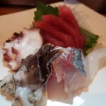 小料理かずよ - 刺身盛り合わせ