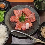 Yakiniku Tokkyuu Kameokaten - 