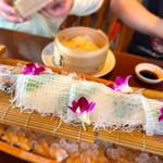 波平 - 透き通った甘い身と、動く下足に色が変わるエンペラ
      この迫力は、定食では味わえませんね