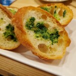 カジュアルフレンチBar 7FUKU - ガーリックバゲット