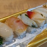 イズミヤ - 料理写真: