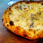 IL PINOLO SKY TERRACE - クアトロフォルマッジ