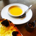 IL PINOLO SKY TERRACE - クアトロフォルマッジ