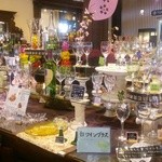 Cafe VINHO - ワイングラス・ネックレス・ブレスレット…宝石箱のようです