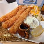 三国おばんざいバル 六弦家 - エビフライ３本！デカイ！