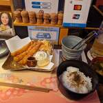 三国おばんざいバル 六弦家 - エビフライ定食