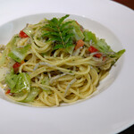 ビンデリーナ - しらすと春キャベツ 山椒ジェノベーゼ風