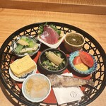 酒 秀治郎 - 前菜の盛り合わせ