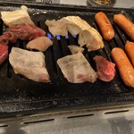 Kuroge Wagyu Utabehoudai Yakiniku Kekkyoku Tare - 