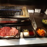 焼肉 旨い牛 - ももバラハラミセットの肉増量