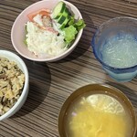 Okinawa cafe - 食べ放題ランチセット(シークワーサー、ポテトサラダ、たまごスープ、沖縄炊き込みご飯)