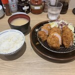 とんかつ檍のカレー屋 いっぺこっぺ - 