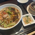 過門香 點 - 広東麺
