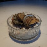 Sorn - 手で捕まえた鮑 (食材)