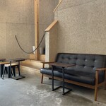 オルタナティブ コーヒー ワークス - 店内