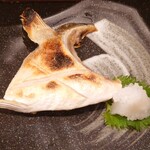 Sushi Izakaya Zensan - 鰤カマ焼き780円