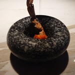 Sorn - 蟹棒 - ブルークラブ、マッドクラブの卵、チリペースト、醬油