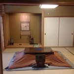 花仙庵 仙仁温泉 岩の湯 - 和室。コタツでほっこり。