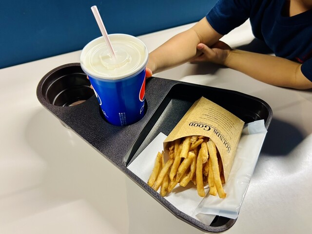 ムービーオン ヤマガタ フードコート（MOVIE ON やまがた フードコート） - 羽前千歳（カフェ）の写真